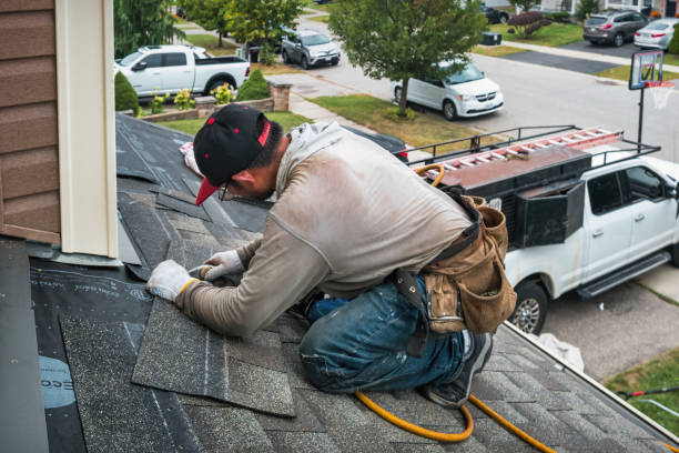 Professional Roofing technician working in Santaquin, UT